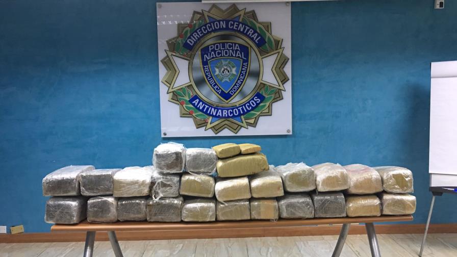 Decomisan 142 libras de marihuana en parqueo de hotel en  Villas Agrícolas