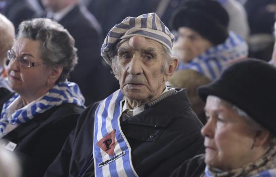 Sobrevivientes de Auschwitz conmemoran su liberación 