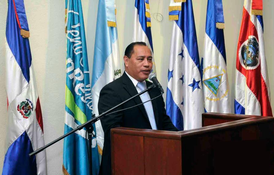 Embajada de Guatemala informa que todavía dominicanos necesitan visa para ir a ese país
