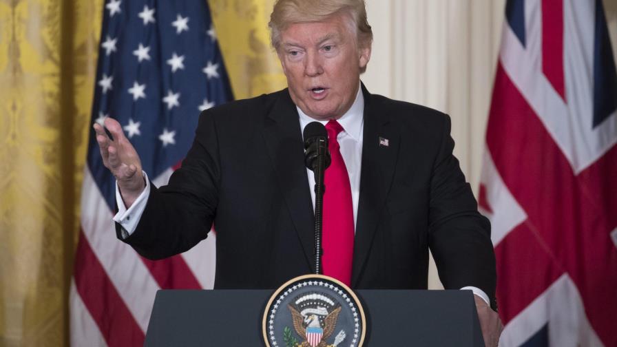 Trump pone trabas a “musulmanes radicales” y promete reconstrucción militar Trump pone trabas a “musulmanes radicales” y promete reconstrucción militar