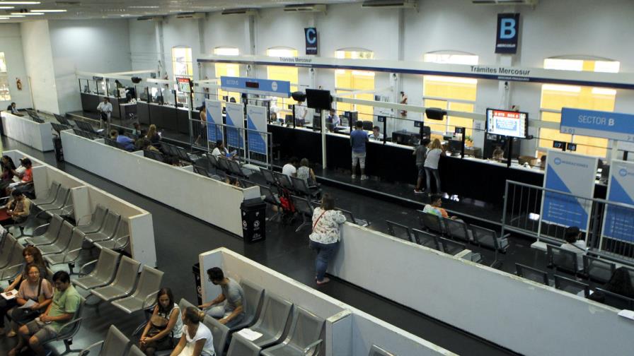 Argentina aumenta control; acelera expulsión de extranjeros 