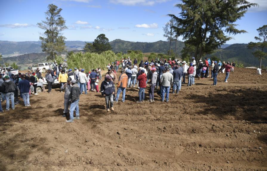 Agricultores de Valle Nuevo rechazan a Medio Ambiente: “Nosotros seguimos firmes”