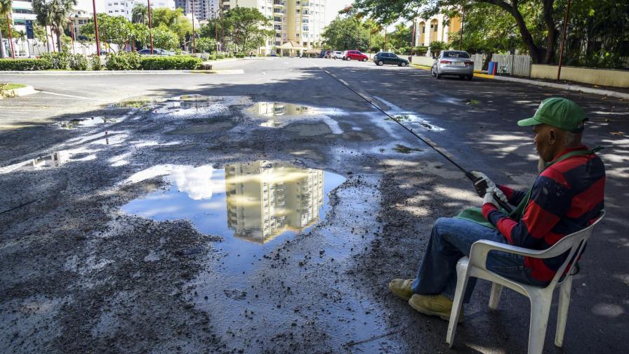 ¡Melodía en el parqueo del Conservatorio!