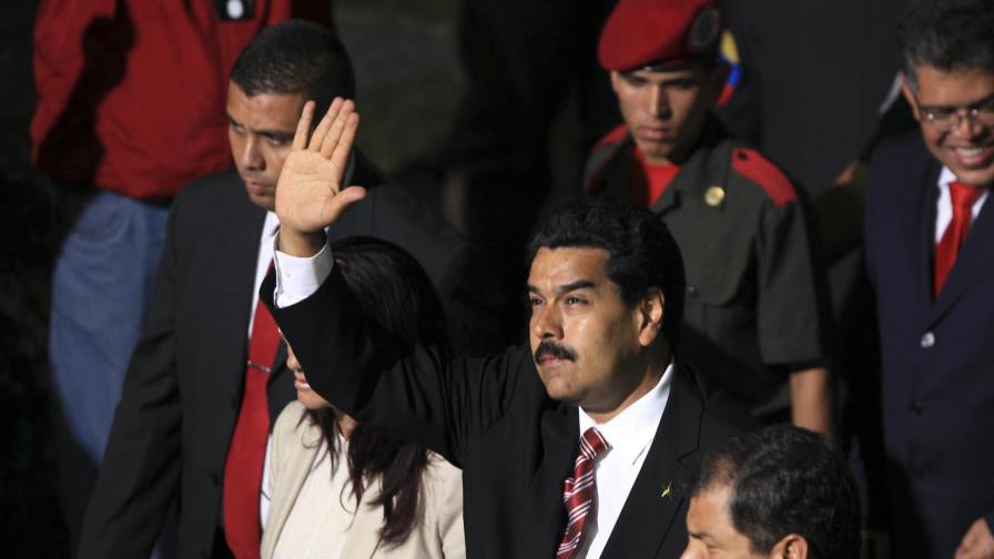 Maduro empodera a su vicepresidente al cederle varias funciones