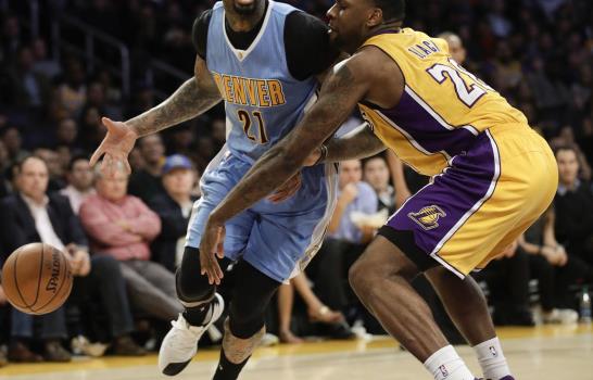 Wizards amplían racha triunfal; Spurs lideran; Raptors vuelven a ganar