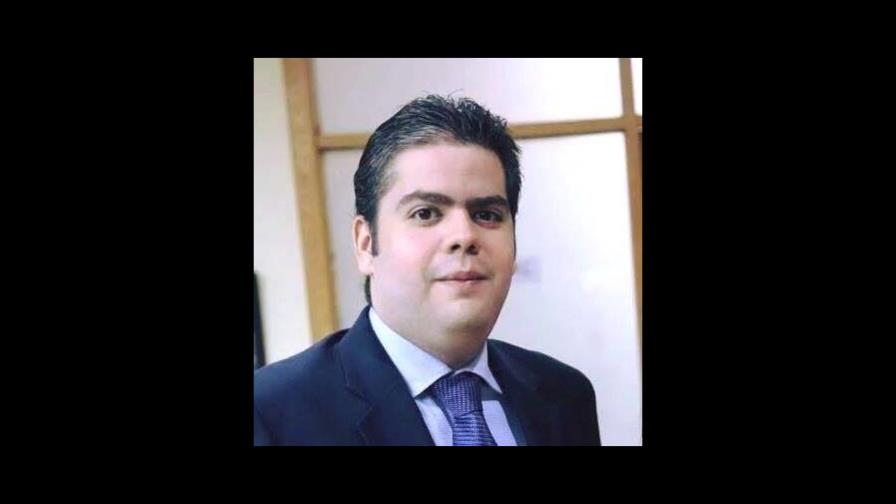 Dirigente perremeísta Ricardo Gil felicita a los jóvenes en su día