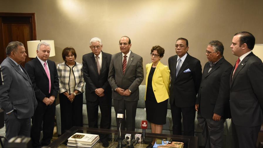 Diálogo político para consensuar leyes espera por la convocatoria