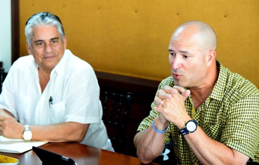 Las Águilas Cibaeñas reconocen a Manny Acta