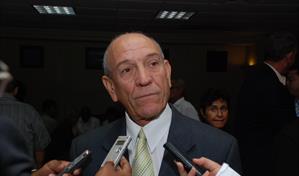 El exsenador Rafael Calder&oacute;n ser&aacute; operado hoy; jueza lo separa de audiencias en caso de corrupci&oacute;n