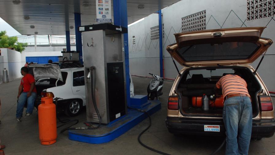 Aumentan RD$3.00 al GLP y congelan precios de los demás combustibles Aumentan RD$3.00 al GLP y congelan precios de los demás combustibles