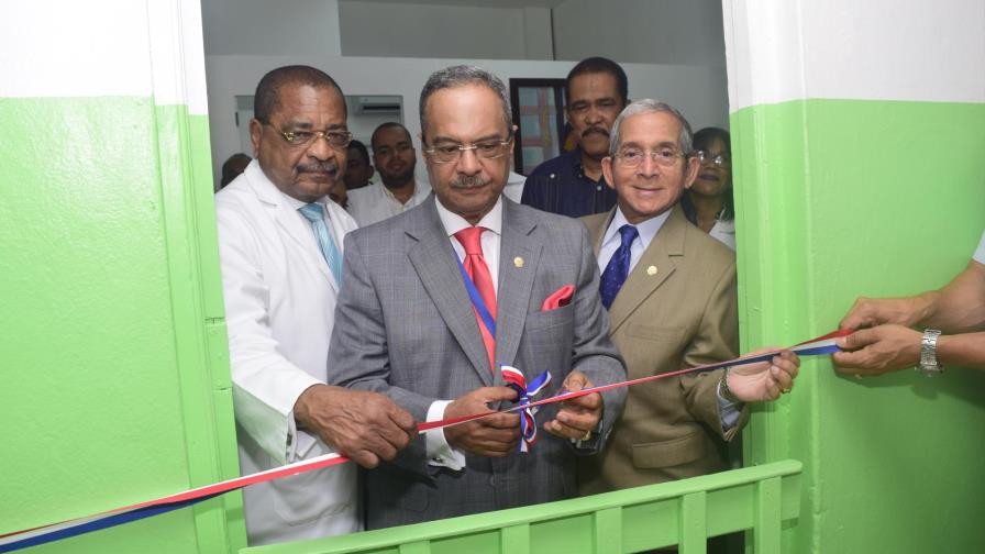 Inauguran  área de salud mental en Hospital Salvador B. Gautier 