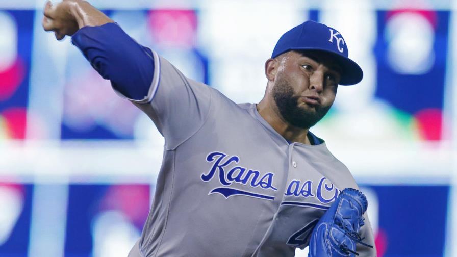 Kelvin Herrera pacta con Reales por 5,3 millones 