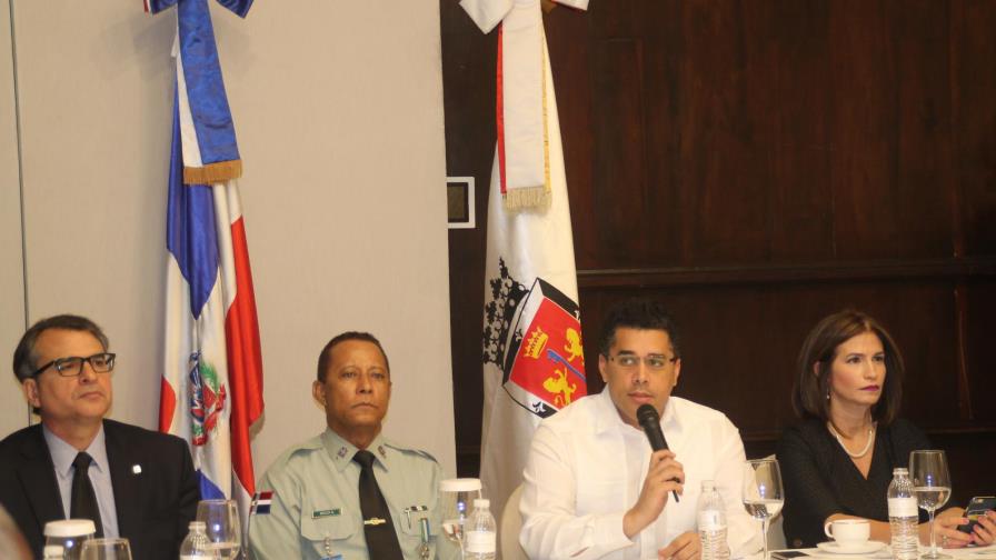 ADN modificará normativa que prohíbe tránsito de vehículos pesados por el Malecón