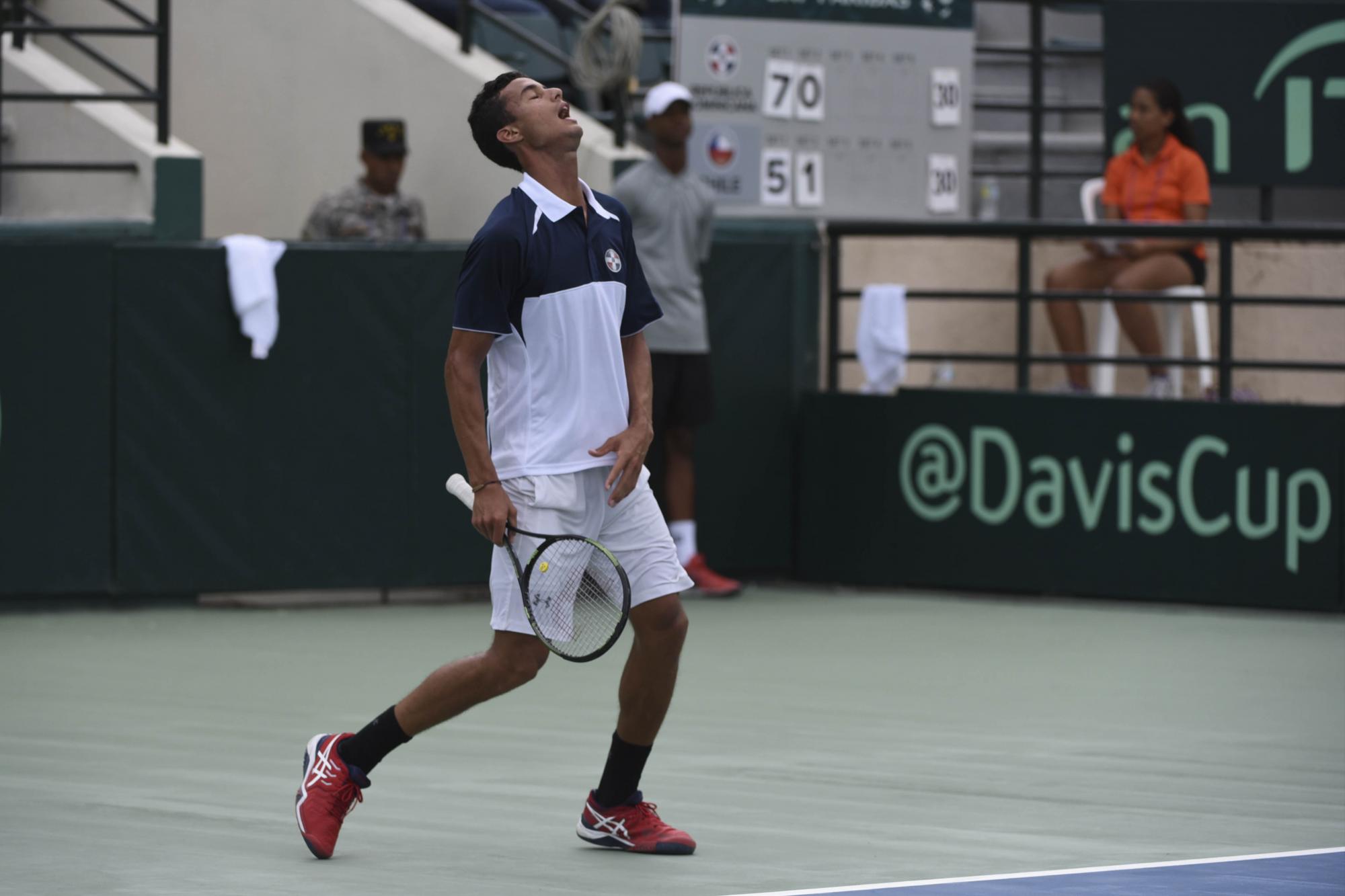 El dominicano Roberto Cid dio la batalla en la cancha pero cargó con la derrota en el segundo partido. 