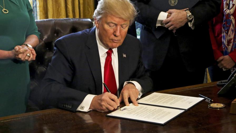 Trump asesta un golpe a la reglamentación del sistema financiero de EE.UU.