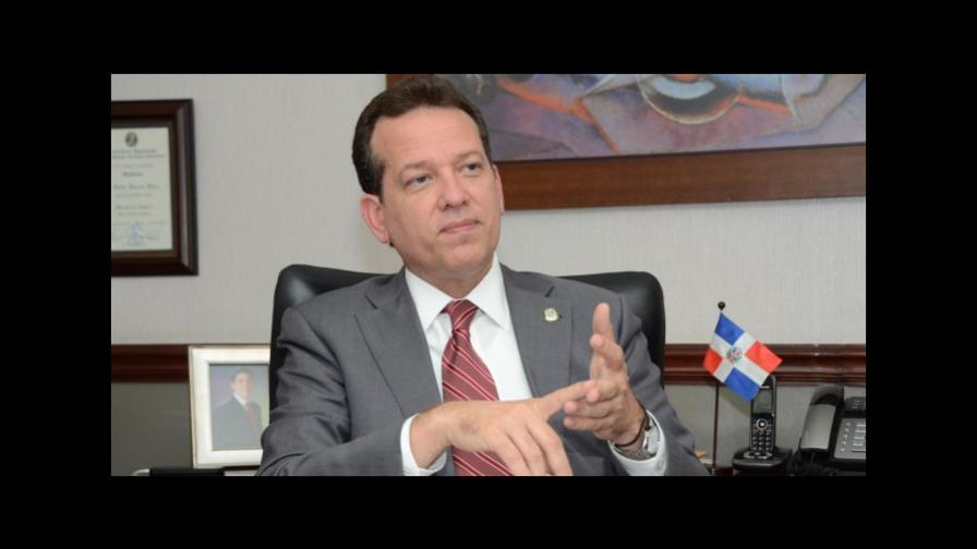 Someten a Ito Bisonó, José Hazim y a Matos Berrido por falsificación de firma