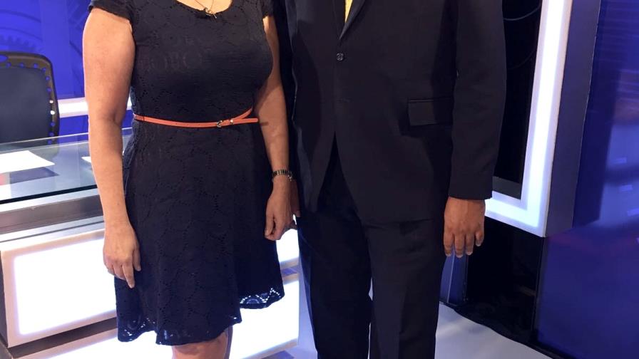 Lissette Selman y Miguel Susana anuncian ya no forman parte de grupo Telemicro Lissette Selman y Miguel Susana anuncian ya no forman parte de grupo Telemicro