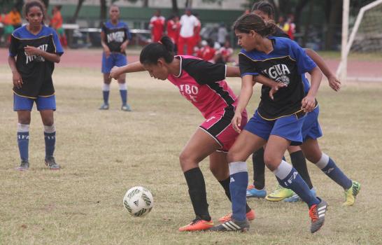 Nagua y La Romana avanzan a la final de la Liga Mayor Femenina