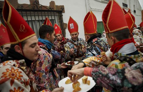 La “Endiablada” honra a la Candelaria en un pueblo español La “Endiablada” honra a la Candelaria en un pueblo español