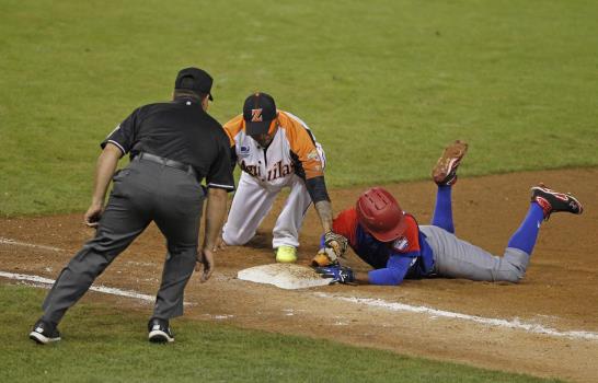 Triunfo de Venezuela elimina a Dominicana en la Serie del Caribe