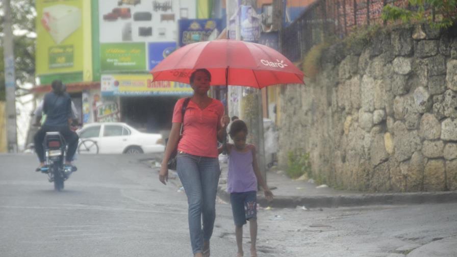 Lluvias débiles continuarán en gran parte del país durante las próximas 72 horas 
