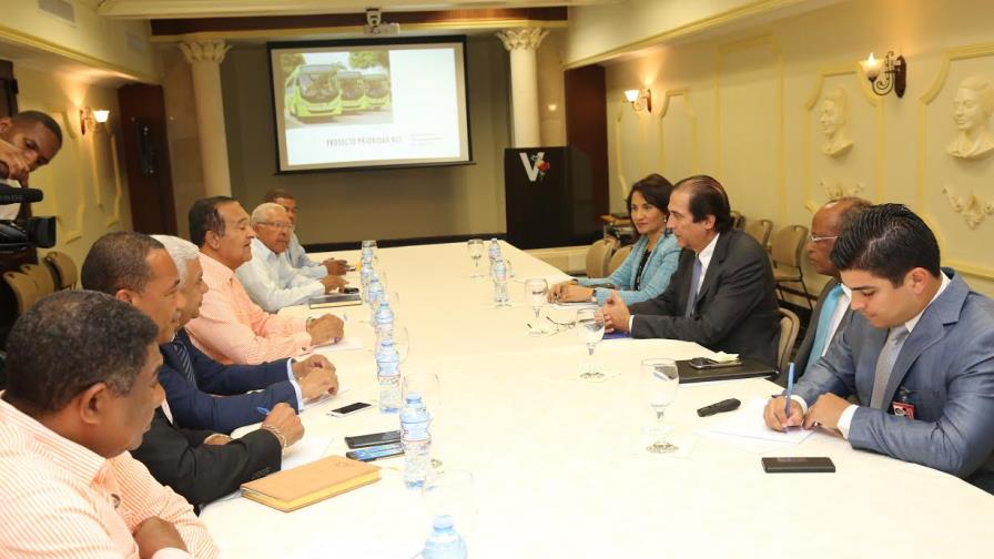 Gobierno crea mesa de diálogo sobre el transporte 