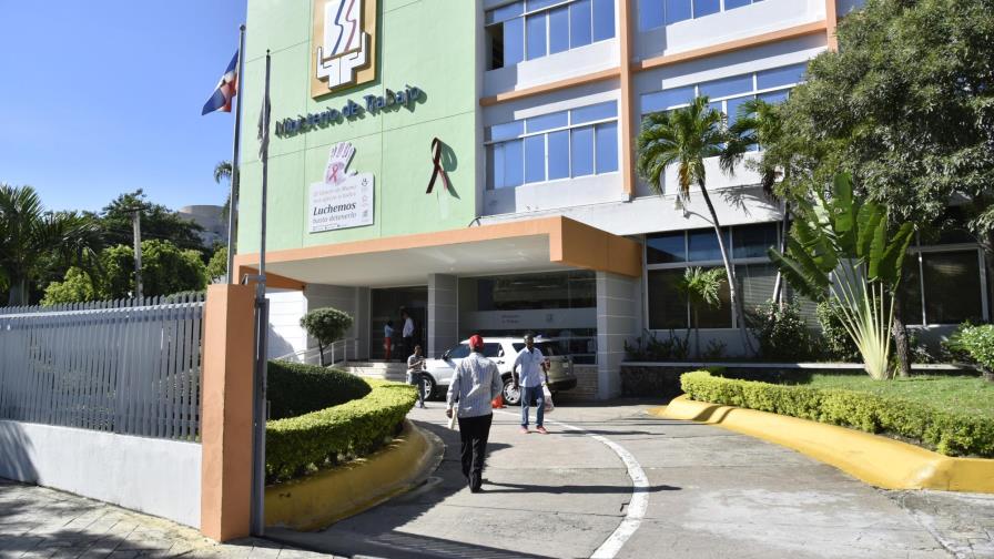 Licencia por maternidad será de 14 semanas a partir de este jueves