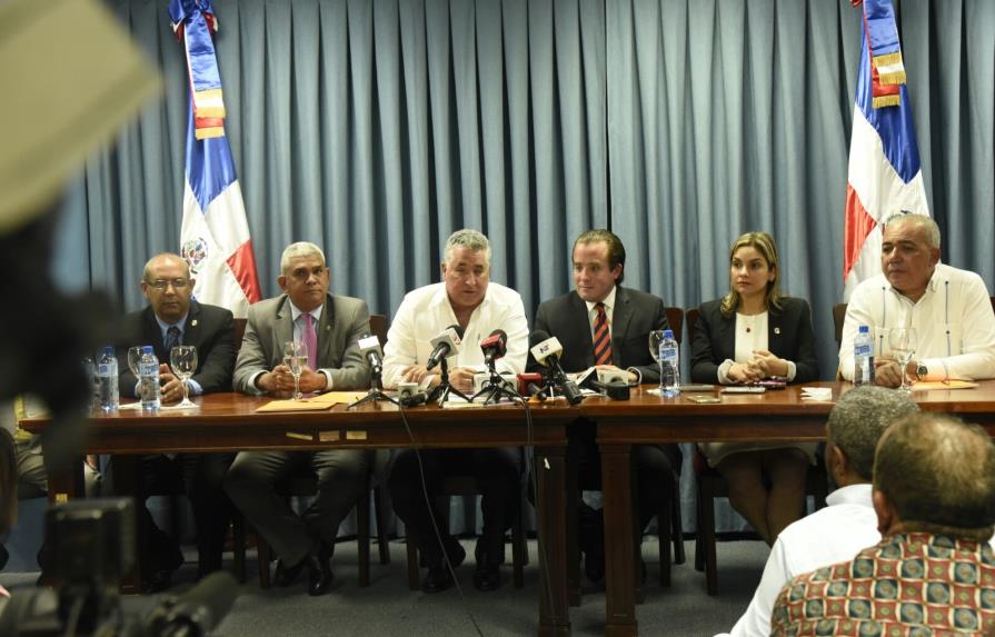 Demandan construcción de nueva carretera que comunique Navarrete y Puerto Plata