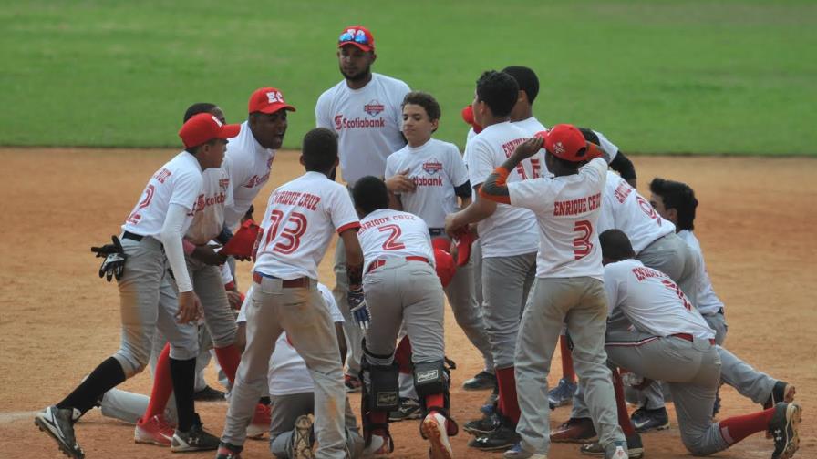 Quique Cruz, Los Robles, Moca y SFM avanzan al Clásico Scotiabank