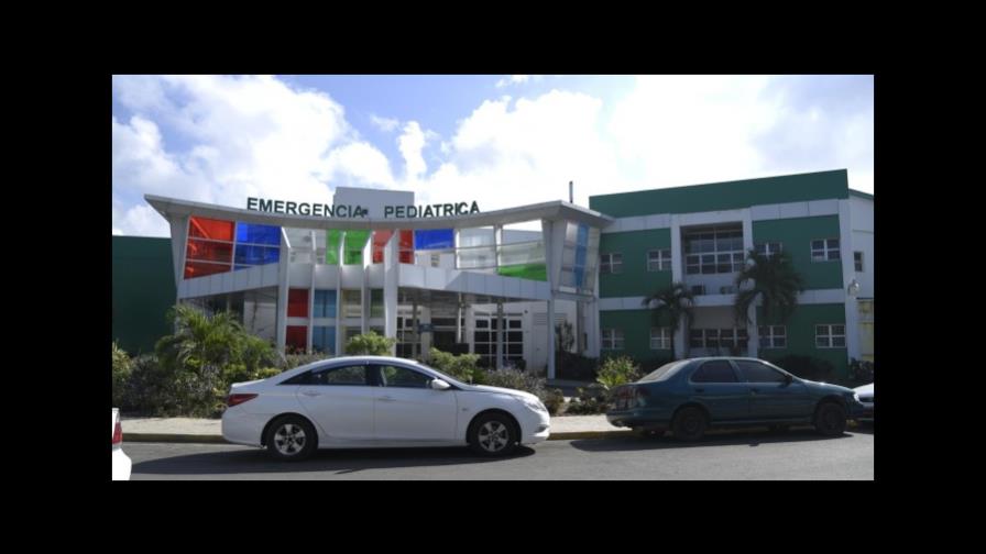 Se quejan por la faltan de médicos para las consultas en hospital Arturo Grullón 