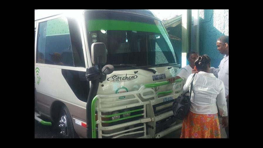 Enfermo de cáncer muere en el interior de un autobús en parada del parque Enriquillo