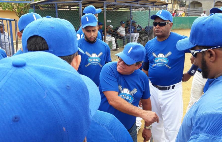 Indotel barre a Básima en serie amistosa de sóftbol