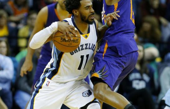 Durant y Thompson ayudan a Warriors a remontar ante Bulls 