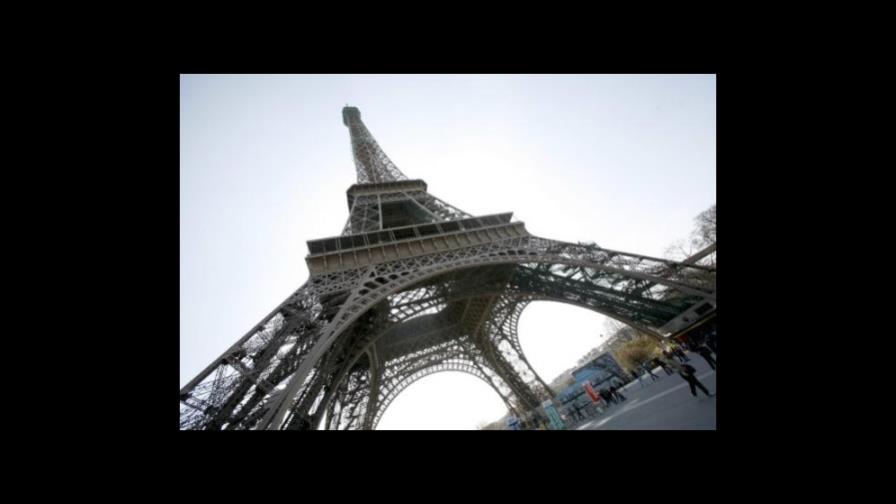 París instalará un muro de cristal antibalas en la Torre Eiffel para reforzar seguridad