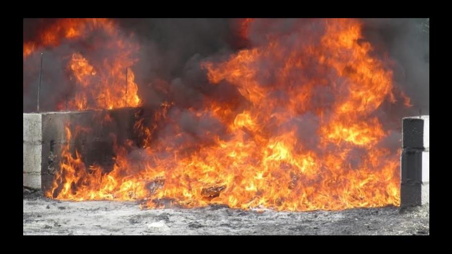 Procuraduría quema 1.5 toneladas de distintas drogas decomisadas la pasada semana Procuraduría quema 1.5 toneladas de distintas drogas decomisadas la pasada semana