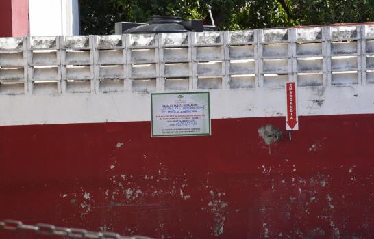 Autoridades cierran planta de gas por violación a Ley Medio Ambiente