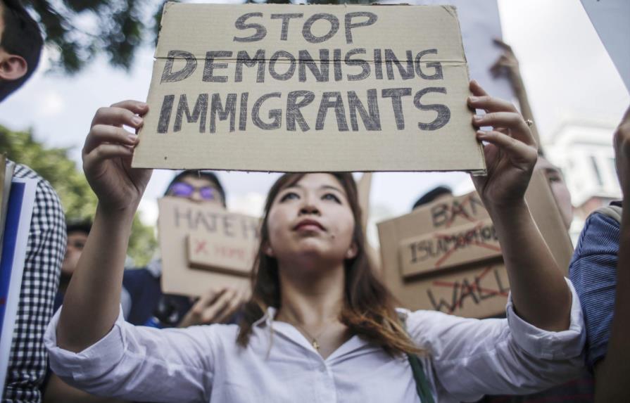 Corte de apelaciones mantiene bloqueo a decreto antimigratorio de Trump