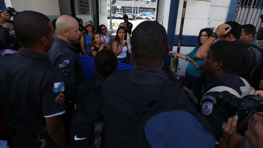 Brasil: Estado acusa a policías por rehusarse a trabajar 