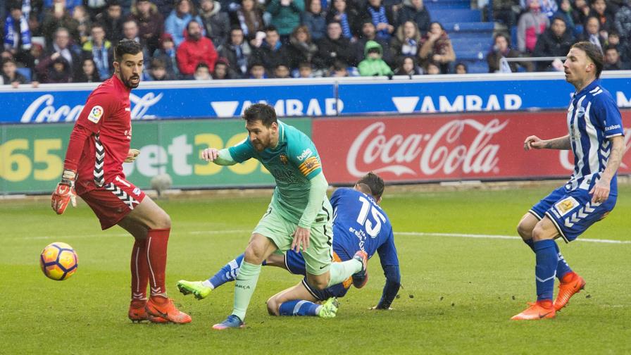 Fanático resulta herido en pelea antes del partido entre Alavés y el FC Barcelona