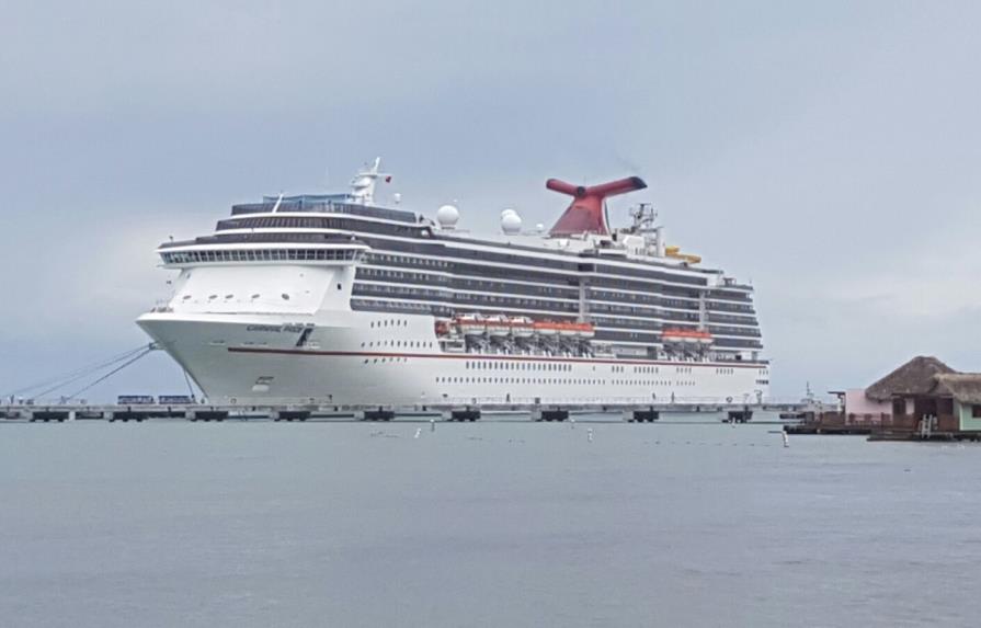 Más de 10 mil turistas llegan a Puerto Plata, el más reciente un crucero nudista