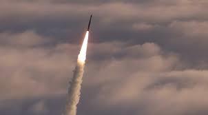  Corea del Norte prueba un misil balístico