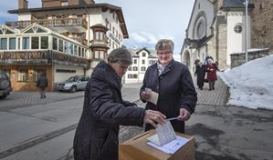 El n&uacute;mero de inmigrantes netos en Suiza baja un 10 % en 2025, hasta los 75,000