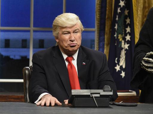 Alec Baldwin y “SNL” parodia al gobierno de Trump