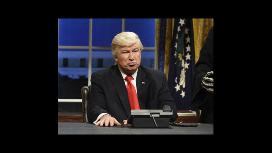 Alec Baldwin y “SNL” parodia al gobierno de Trump