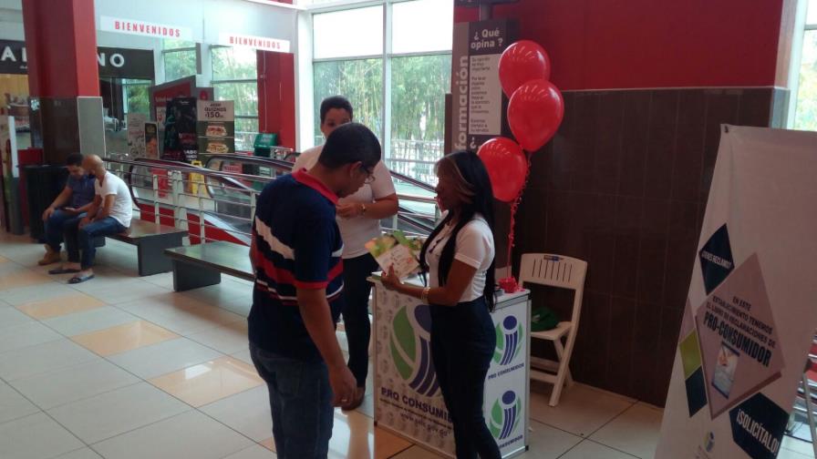 Pro Consumidor vigilará que bares y restaurantes cumplan normas durante San Valentín