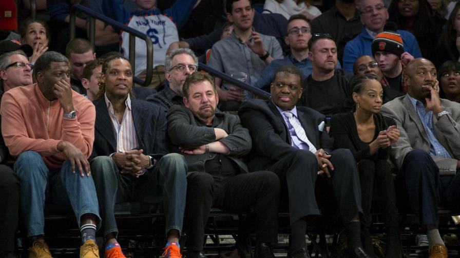 Jordan y Silver median en conflicto Oakley-Dolan 