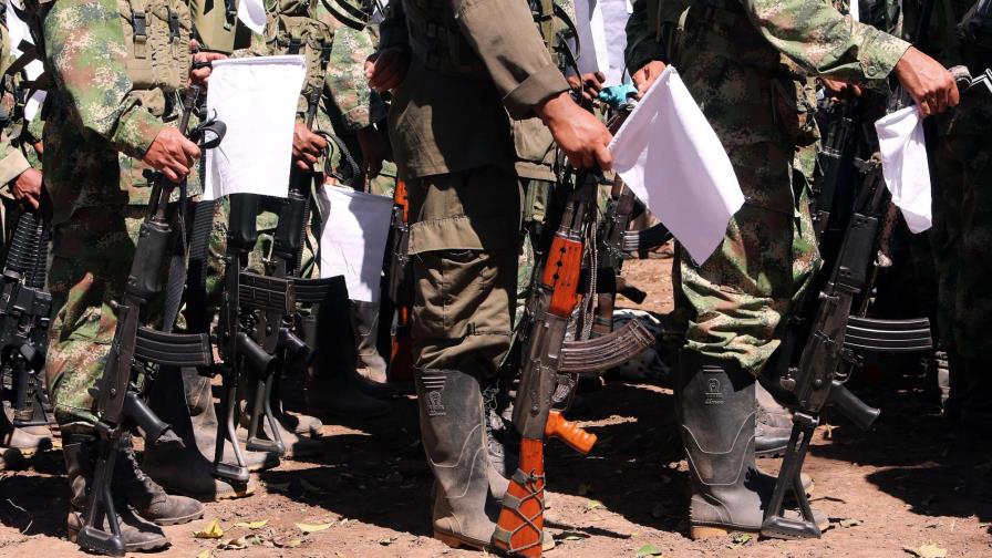Unos 180 guerrilleros de FARC llegan a zona de reunión donde dejarán armas