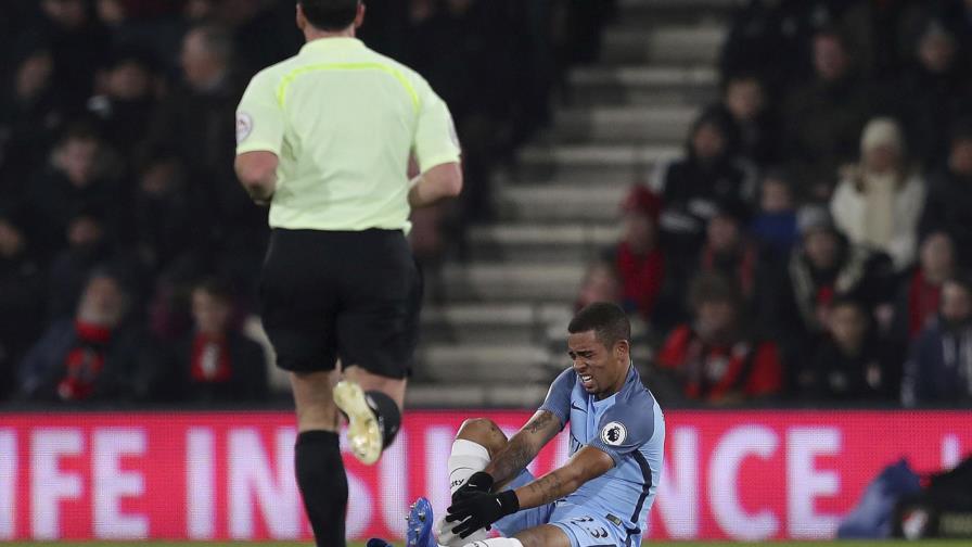 Brasileño del Mánchester City Gabriel Jesus sufre rotura en un pie