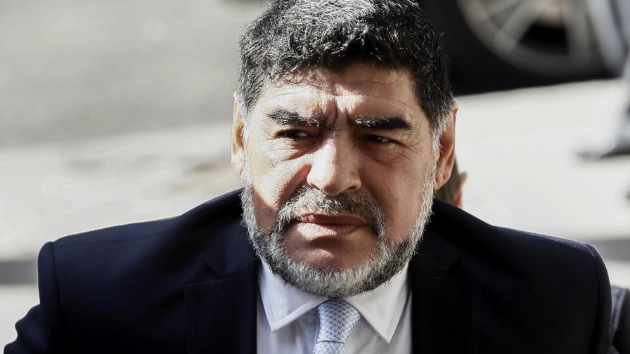 Abogado niega que Maradona golpeara a su pareja durante discusión en Madrid 