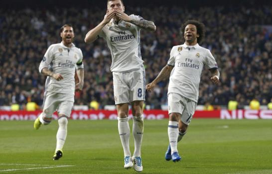El Real Madrid se impone con brillantez ante el Napoli